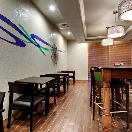 Holiday Inn Express Marshfield - Springfield Area By Ihg מראה חיצוני תמונה