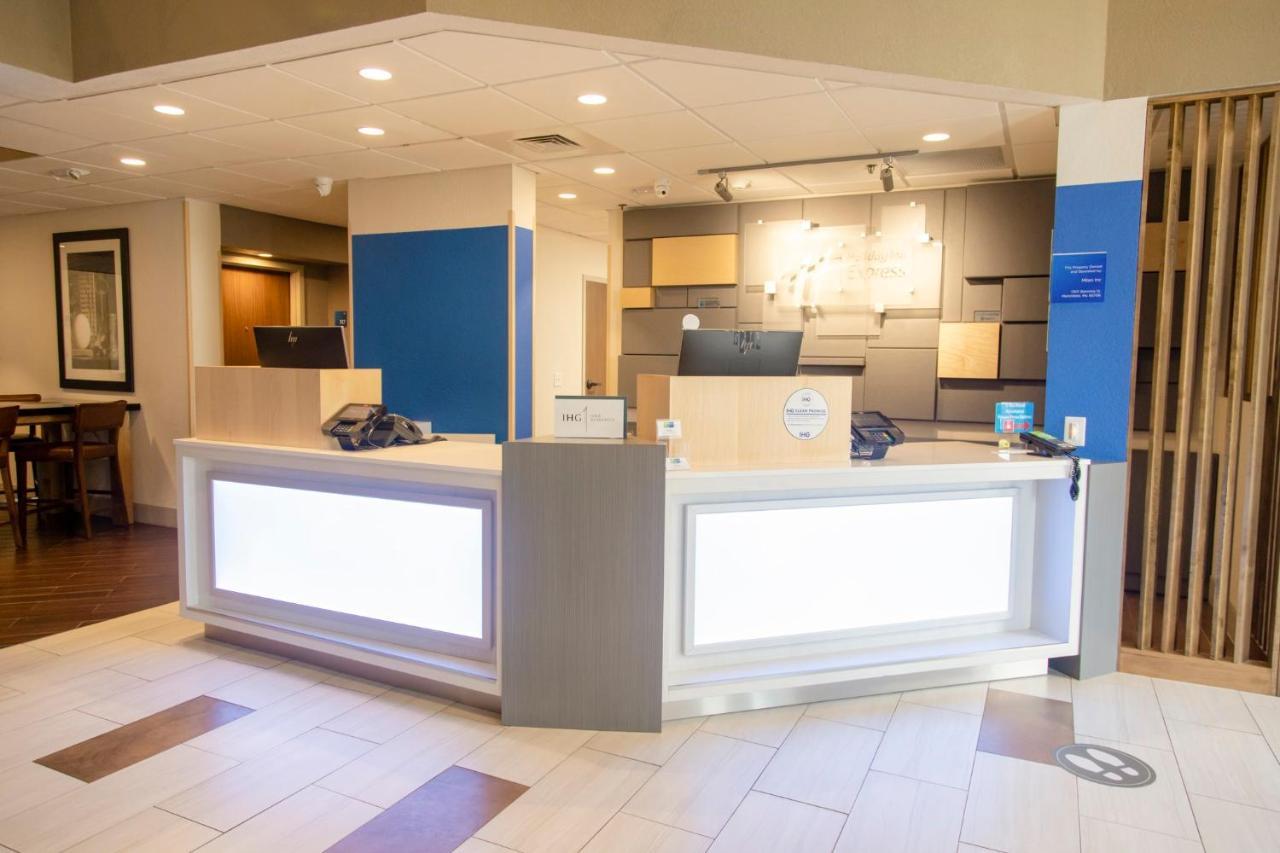 Holiday Inn Express Marshfield - Springfield Area By Ihg מראה חיצוני תמונה
