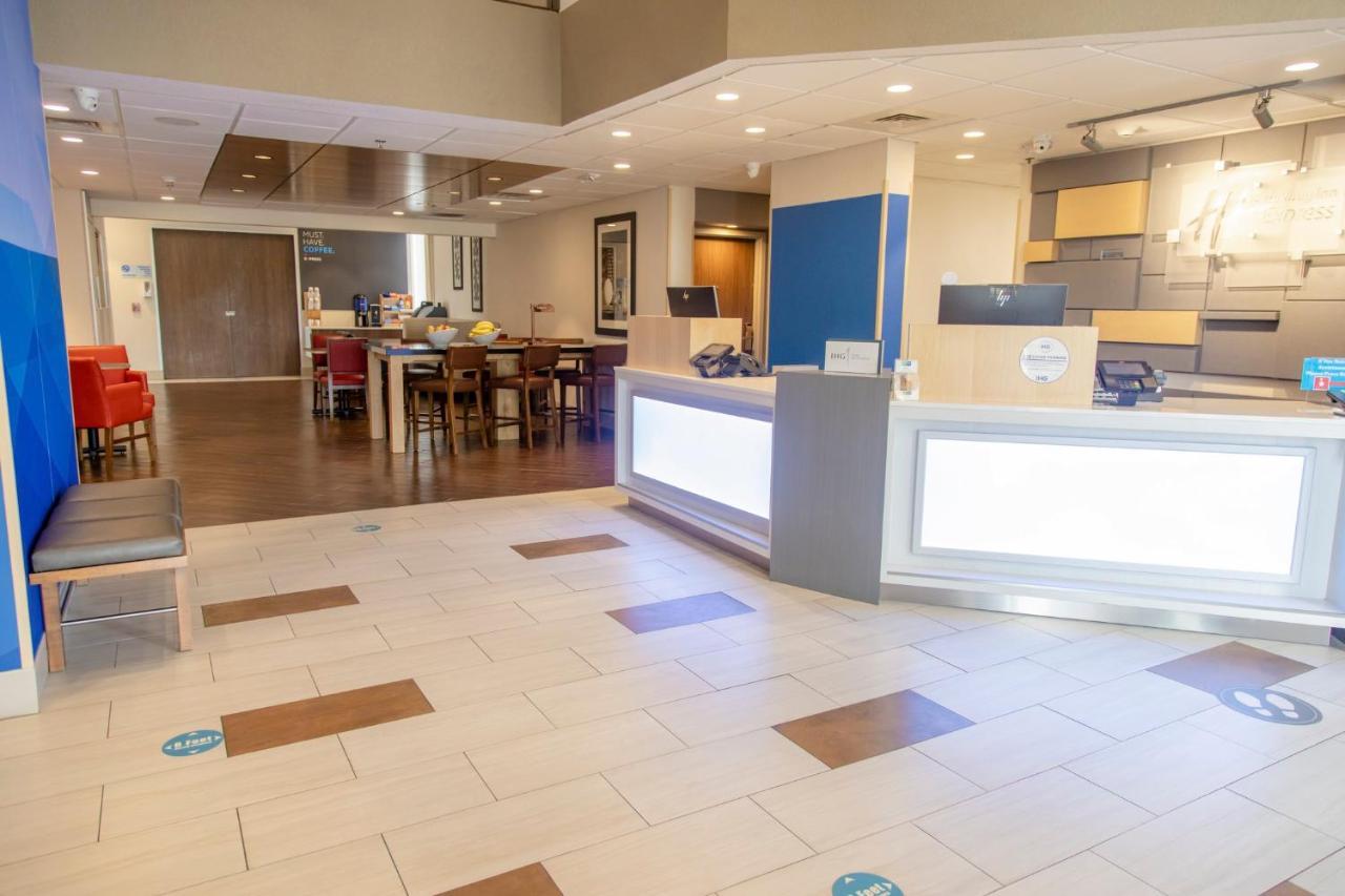 Holiday Inn Express Marshfield - Springfield Area By Ihg מראה חיצוני תמונה