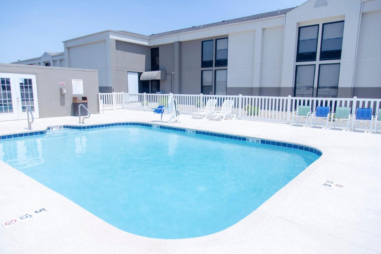 Holiday Inn Express Marshfield - Springfield Area By Ihg מראה חיצוני תמונה